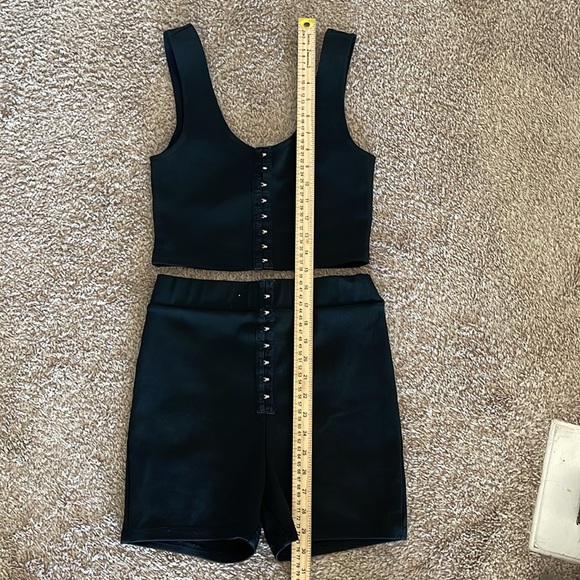 Forever 21 black hook and eye top and short set - Picture 3 of 4